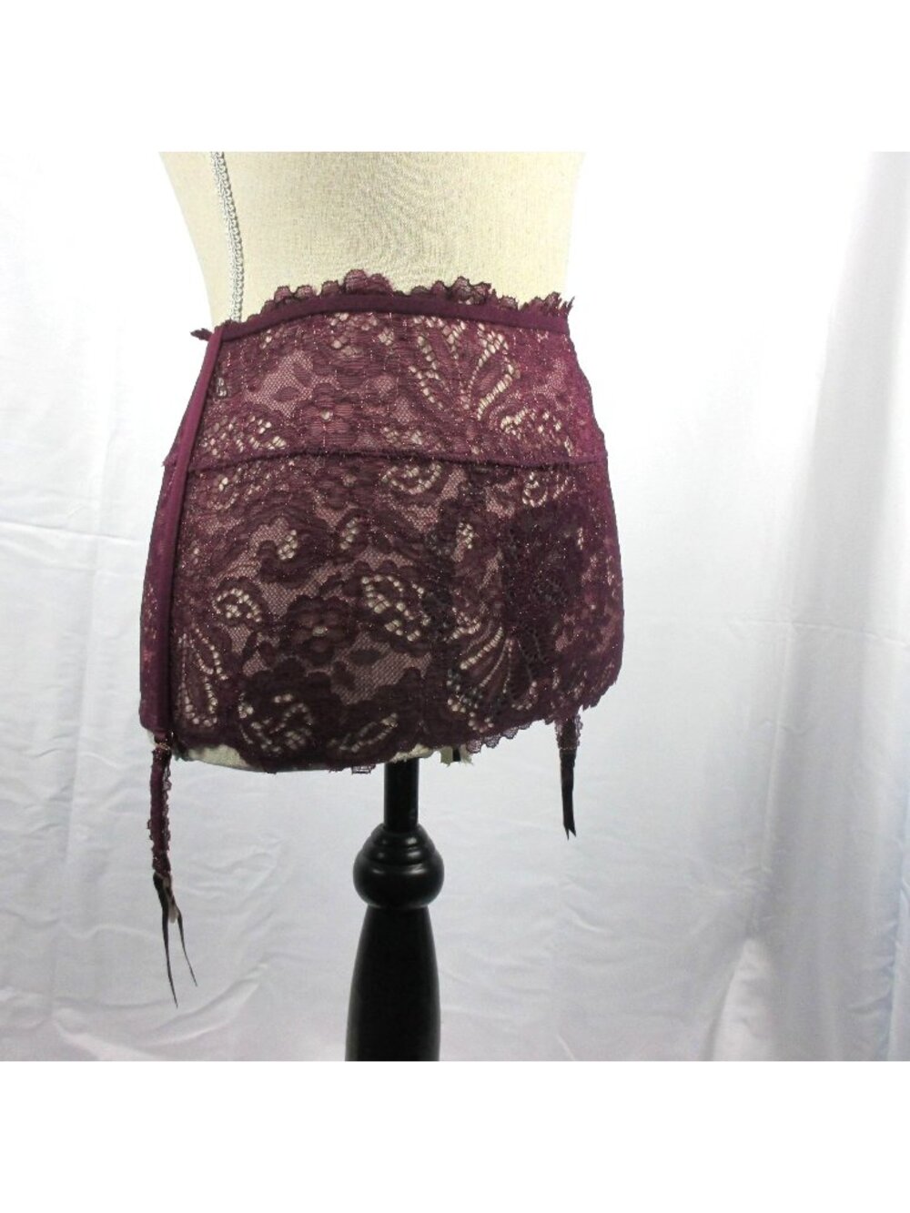 Savage X Fenty Wine Corded Lace Garter Skirt Size S Dark Romantic NEW $79